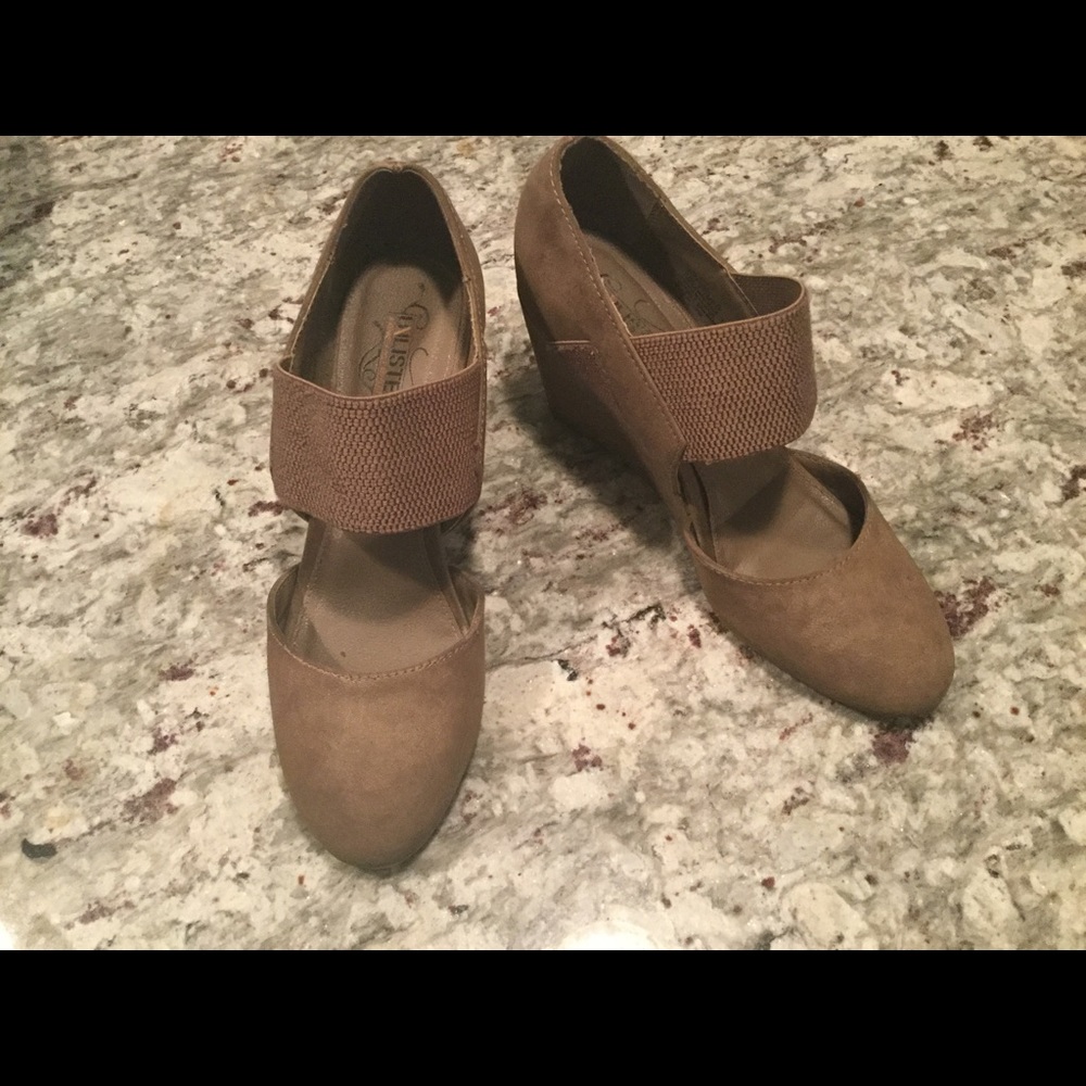 Beige suede wedges